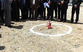 حضور وزیر نفت پتروشیمی خلیج‌فارس اندیمشک کلنگ‌زنی شد.