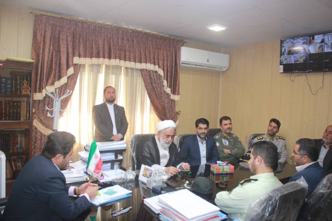 حجت السلام والمسلمین حیدرحجتی نیا سرپرست فرمانداری مسجدسلیمان :وجود امنیت در شهرستان مرهون تلاشهای ریاست محترم  دادگستری ،دادستانی و نیروی انتظامی است.