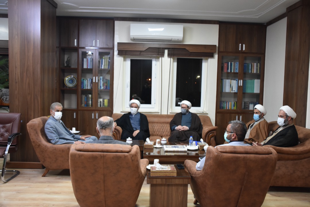 دیدار مدیر حوزه‌های علمیه خواهران کشور با استاندار خوزستان