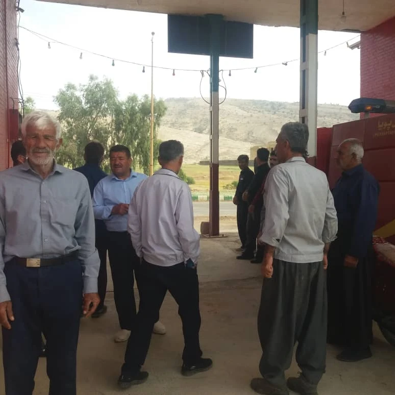 ۱۵ ماه بدون حقوق و بیمه کارکنان شهرداری قلعه خواجه در سایه بی تدبیری نماینده شهرستان