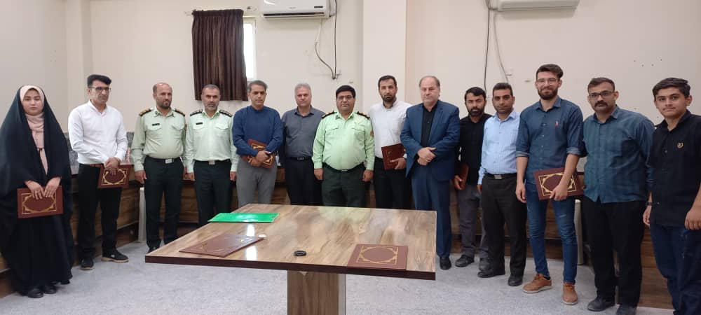 تجلیل نیروی انتظامی شهرستان گتوند از خبرنگاران با حضور فرماندار/ جانشین فرماندهی انتظامی و رئیس اداره فرهنگ وارشاداسلامی برگزار شد