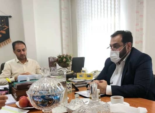 به منظور تبیین طرح «روایت جهاد- رقابت خدمت برگزار شد؛  نشست مدیر کل امور استان‌های وزارت تعاون، کار و رفاه اجتماعی با مدیر کل تعاون کار و رفاه اجتماعی خوزستان