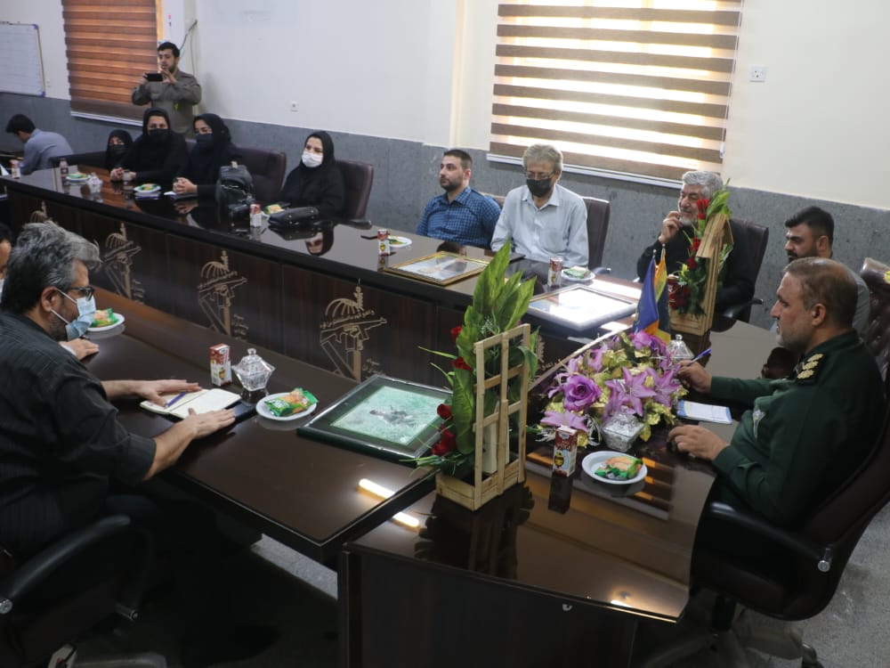 تجلیل فرمانده سپاه مسجدسلیمان از اصحاب رسانه به مناسبت روز خبرنگار