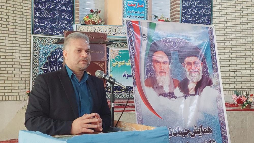 اسدی پور فرماندار گتوند؛ ۱۰۰ میلیارد تومان عوارض آلایندگی شهرستان گتوند پرداخت شد.