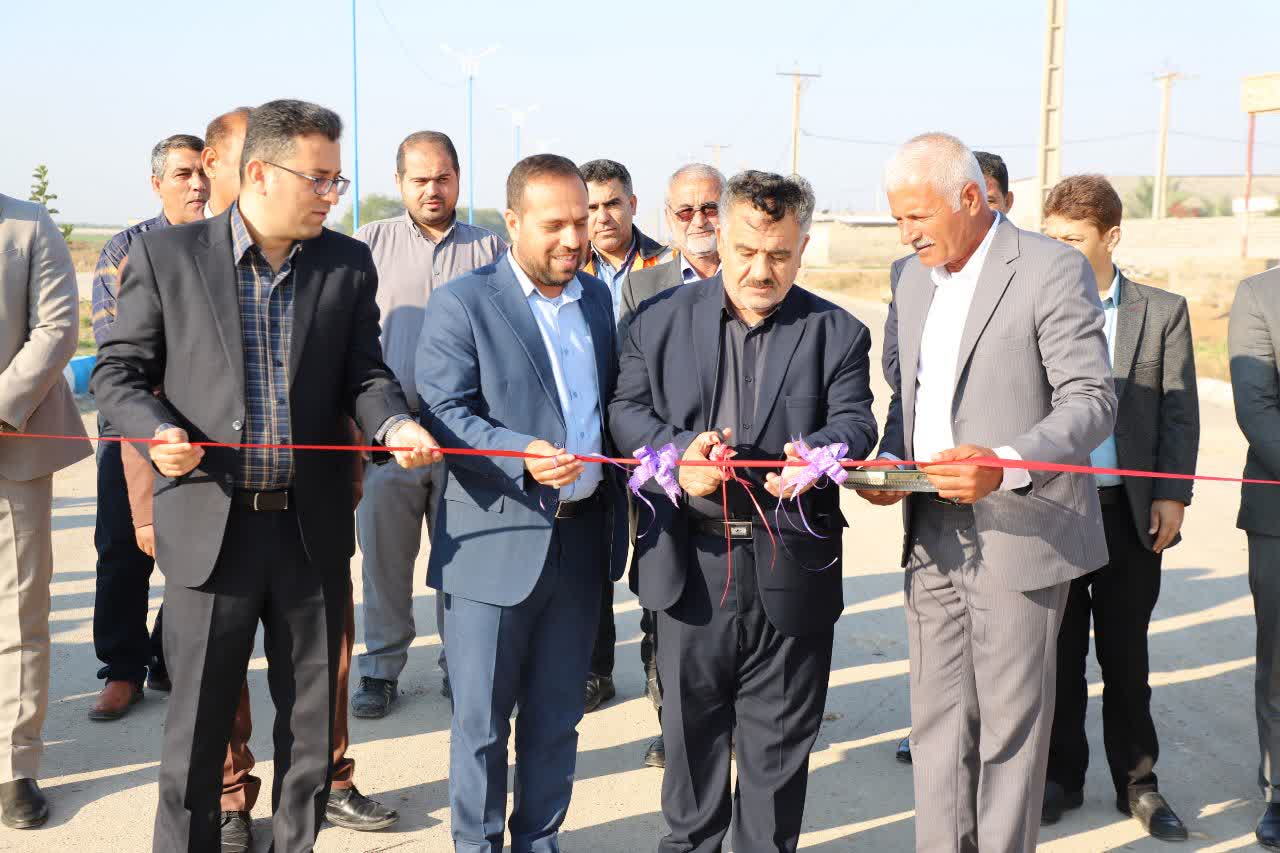 با حضور فرماندار هندیجان چندین پروژه عمرانی در بخش مرکزی بمناسبت دهه فجر افتتاح شد