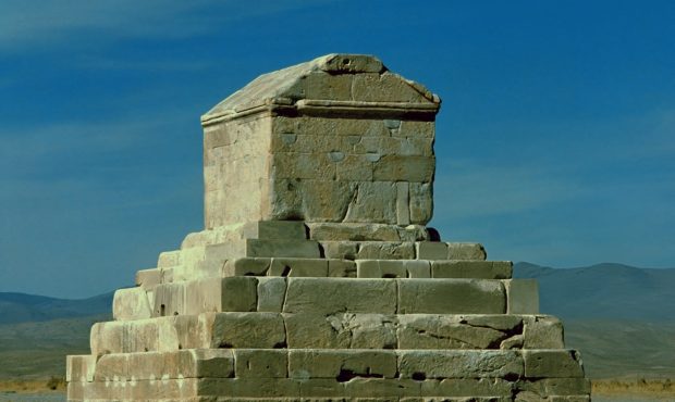 آغاز فصل جدید مرمتِ آرامگاه کوروش