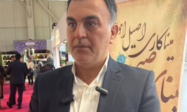 نمایش محصولات ۲۰ هنرمند و صنعتگر خوزستانی در ویترین ایران