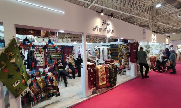 حضور خوزستان در سی‌وهفتمین نمایشگاه ملی صنایع‌‌دستی تهران فرصت مطلوبی برای صنعتگران استان است.