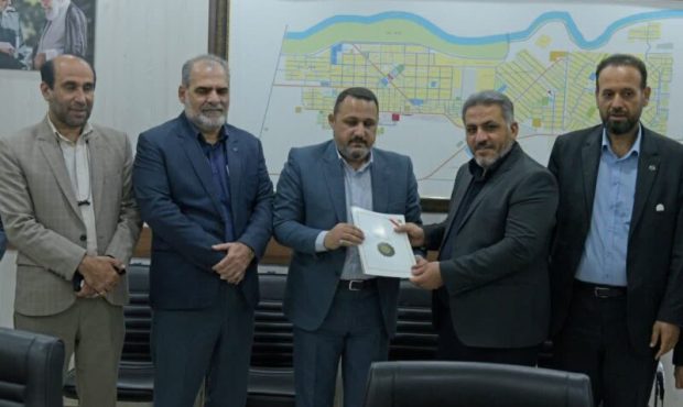 آیین تکریم و معارفه مسئول حراست شهرداری چمران برگزار شد