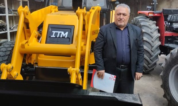 خرید یک دستگاه بیل بکهو برای انجام پروژه های عمرانی شهرداری قلعه خواجه