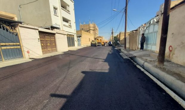 آسفالت کوچه های “صابر” واقع در خیابان شهید مطهری توسط شهرداری بندرماهشهر