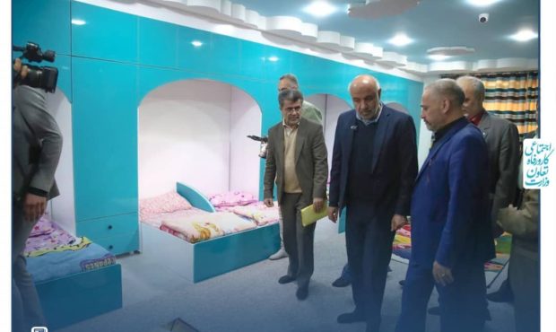 افتتاح مرکز نگهداری شبانه روزی نوباوه‌گان موسسه خیریه گلشن آل طاها با حضور وزیر کار
