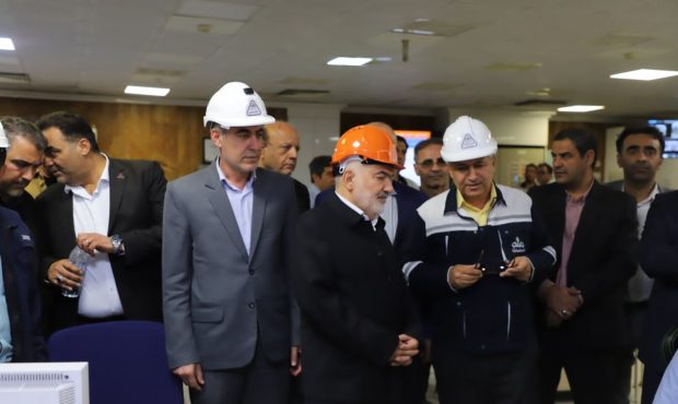 حضور استاندار خوزستان در شرکت پتروشیمی فن‌آوران؛