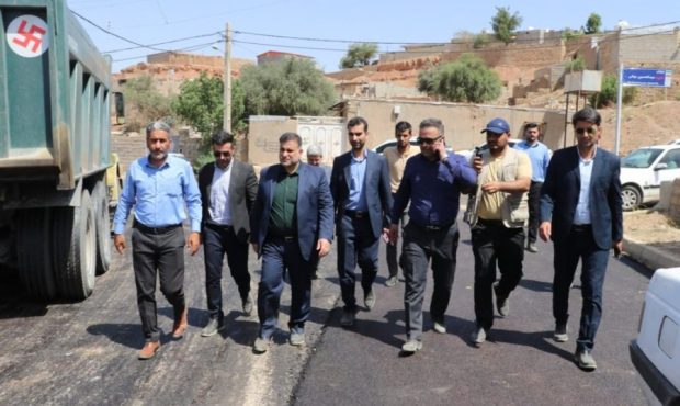 ادامه بهسازی معابر شهری با آسفالت محله کولرشاپ