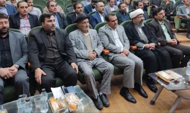 با حضور معاون سیاسی استانداری خوزستان؛ آیین تکریم و معارفه فرماندار شهرستان لالی برگزار شد