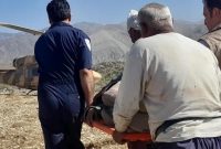 انتقال مادر باردار از صعب‌العبورترین نقاط کوهستانی اندیکا به بیمارستان ۲۲بهمن مسجدسلیمان