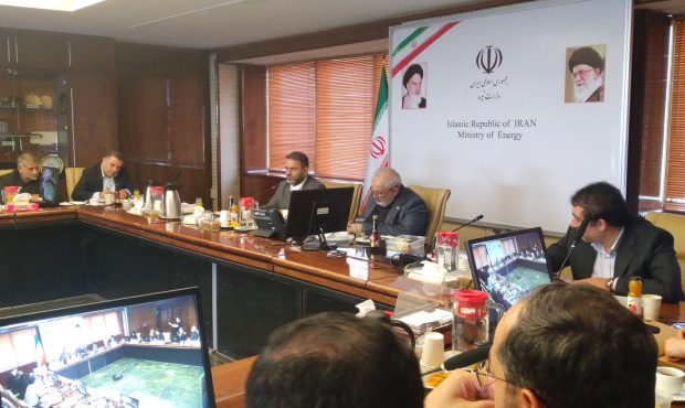 دیدار نماینده مردم مسجدسلیمان با وزیر نیرو  به منظور  بررسی وپیگیری  مسائل حوزه انتخابیه