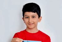 آریا محمدی نابغه ای کوچک که هم داستان می نویسد و هم ربات می سازد