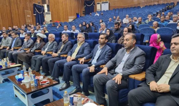 آیین تجلیل از مدیران و کارمندان نمونه دستگاههای اجرایی شهرستان مسجدسلیمان برگزار شد آیین تجلیل از مدیران و کارمندان نمونه دستگاههای اجرایی شهرستان مسجدسلیمان برگزار شد