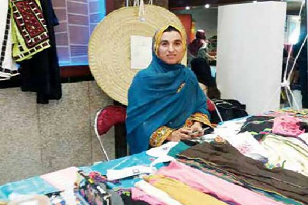 قدم‌های بانوی برتر جهان برای رفع محرومیت در سیستان و بلوچستان